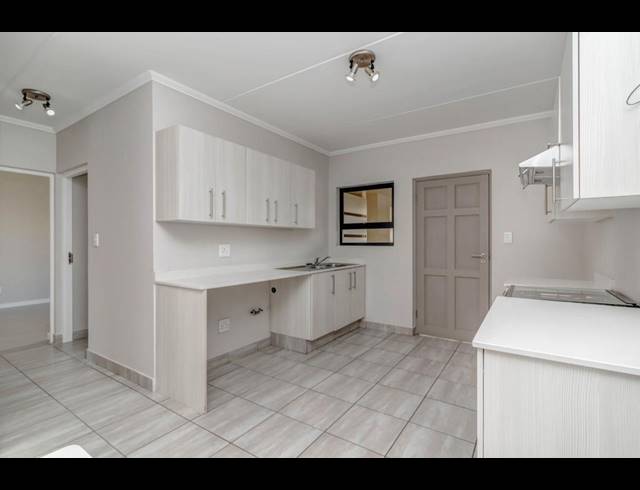 2 BEDROOM APARTMENT FOR SALE IN BEVERLEY